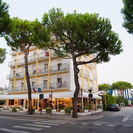 Hotel Roma Lido di Jesolo Exterior photo