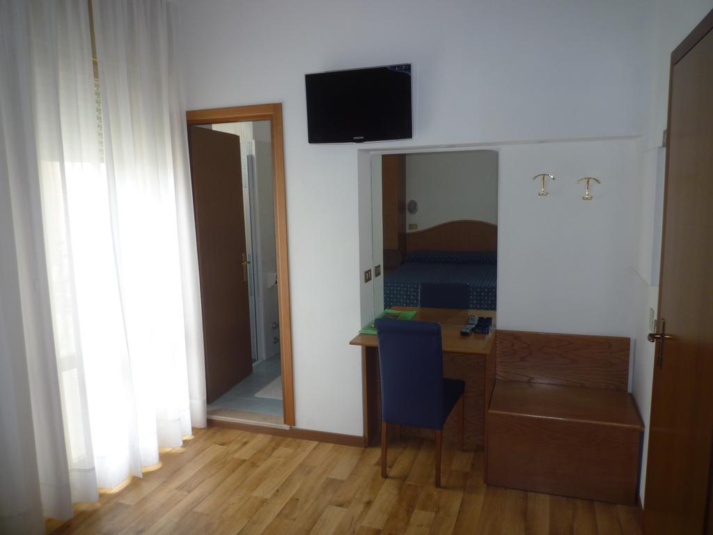 Hotel Roma Lido di Jesolo Room photo